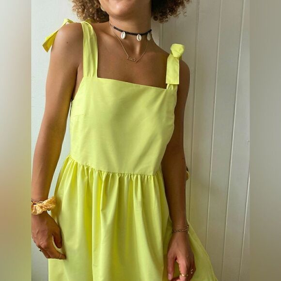 EUC Yellow Stradivarius Tiered PoplinMidi Dress with Bunny Ties - Picture 3 of 9